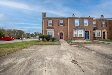 725 Mill Landing Rd, Chesapeake, VA 23322 - photo 3