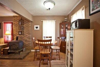 807 NW 10th St, Bentonville, AR 72712 - photo 6