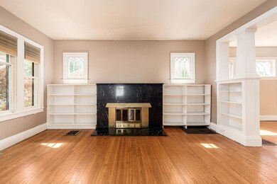 010_3fb_P 2685 Deming Ave-022