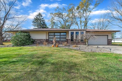 65212-M-66-WindowStill-Real-Estate-Photo