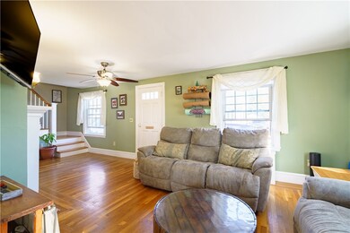 41 Burton Ave, Riverside, RI 02915 - photo 4
