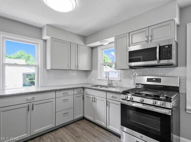 27 Renee Dr, Struthers, OH 44471 - photo 3