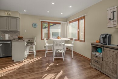 2144 Mesabi Ave, Saint Paul, MN 55109 - photo 7