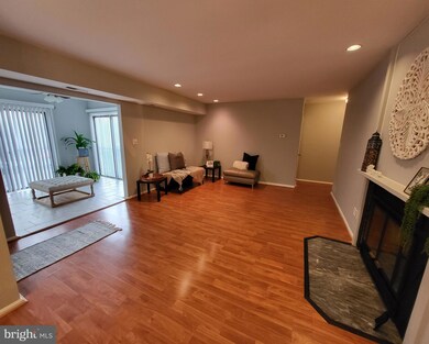 116 W Bluebell Ln unit B, Mount Laurel, NJ 08054 - photo 3