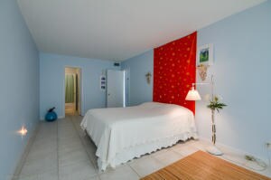 B - Master Bedroom