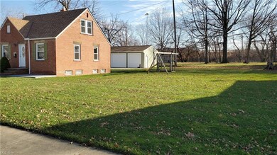 Additional lot goes to within a few feet of neighb