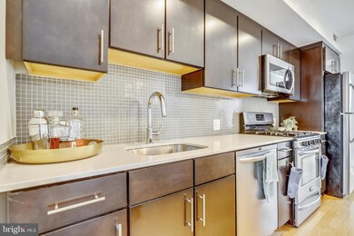 812 Otis Place NW unit 4, Washington, DC 20010 - photo 7