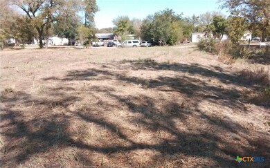 Lot 5 SW Tbd Blk 1st Ave, Waelder, TX 78959 - photo 6