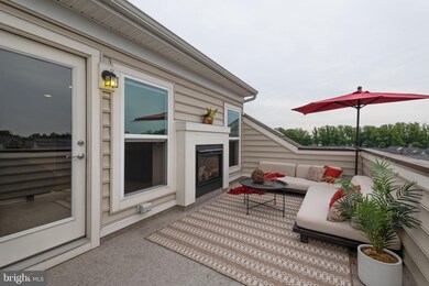 9913 Erica Ln, Laurel, MD 20723 - photo 5