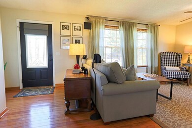 The family room invites you to come in and stay a while! 