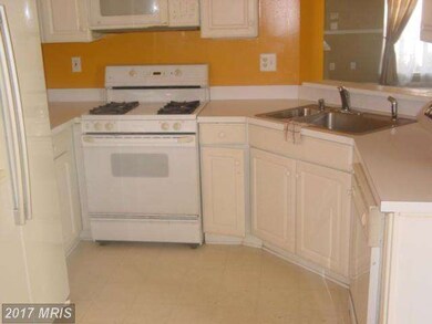 10853 Sherwood Hill Rd, Owings Mills, MD 21117 - photo 4