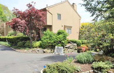 45 Ettl Ln unit 106, Greenwich, CT 06831 - photo 4