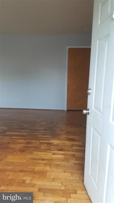 648A W 11th St, Front Royal, VA 22630 - photo 2