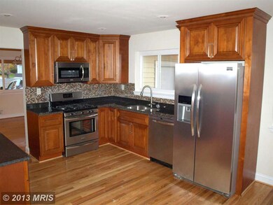 12008 Augusta Dr, Glenn Dale, MD 20769 - photo 5