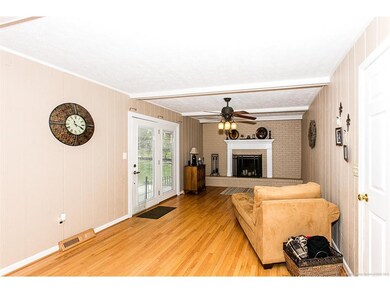 921 Brentwood Ct, New Albany, IN 47150 - photo 2