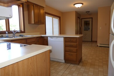 56 Fletcher Rd, Fairfax, VT 05454 - photo 3