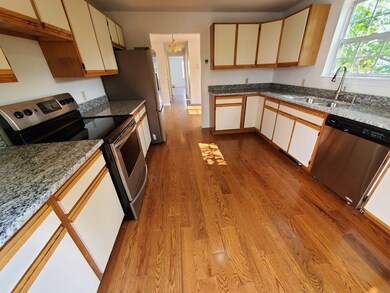 44 Francis St unit 44, Worcester, MA 01606 - photo 2