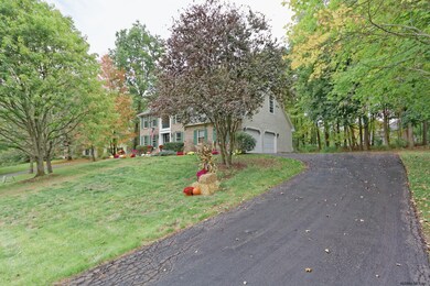 1019 Shannon Blvd, Schenectady, NY 12309 - photo 4