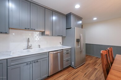 54833 Orchard Lane-10