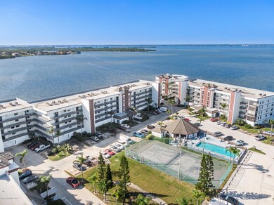 Rock Pointe a Riverfront Community