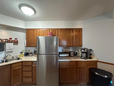 200 S Freeman Ave unit 206, Luverne, MN 56156 - photo 5