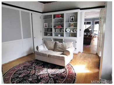 OVERSIZE EXECUTIVE OFFICE