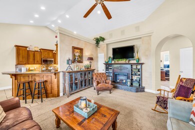 2314 Arabian Way E Washington-large-005-
