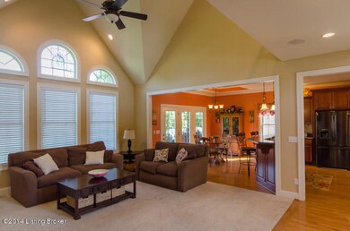 11108 Radleigh Ln, Louisville, KY 40291 - photo 5