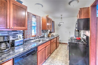 128 Maple St N, Turtle Lake, WI 54889 - photo 6