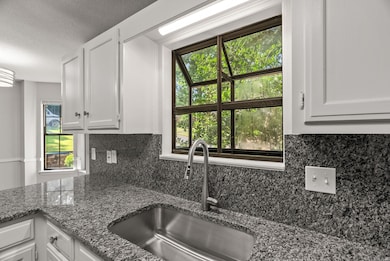 13204 Laurel Oaks Dr, Little Rock, AR 72211 - photo 5