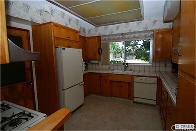 4253 Levelside Ave, Lakewood, CA 90712 - photo 2