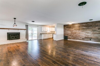 700 Annette Dr, Bedford, TX 76022 - photo 4