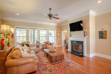 396 Goose Pointe Dr-101