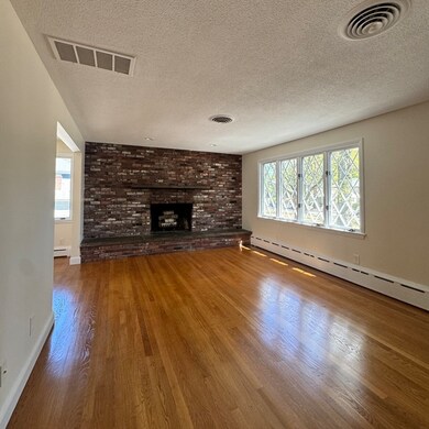 725 Vfw Pkwy unit 2, Boston, MA 02132 - photo 4