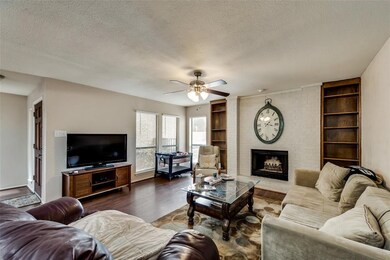 3004 Shady Knoll Ln, Bedford, TX 76021 - photo 3