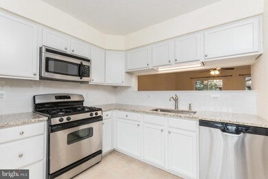 21957 Manning Square, Sterling, VA 20166 - photo 4