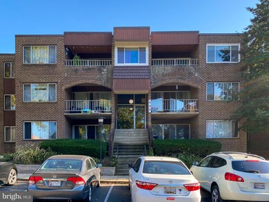 440 Girard St unit 304, Gaithersburg, MD 20877 - photo 2