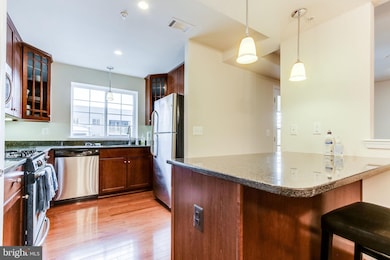 4111 S Four Mile Run Dr unit 203, Arlington, VA 22204 - photo 6