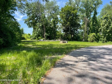 15 Hidden Hollow Rd, Albany, NY 12208 - photo 4