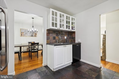 290 W Valley Forge Rd, King of Prussia, PA 19406 - photo 7