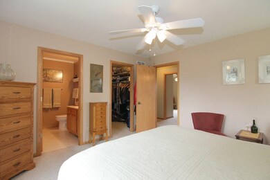 434 Oakwood Dr, Oregon, WI 53575 - photo 7