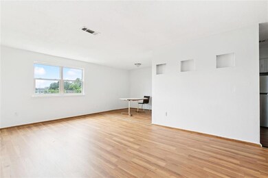 953 E Monterey Ct, Gretna, LA 70056 - photo 3