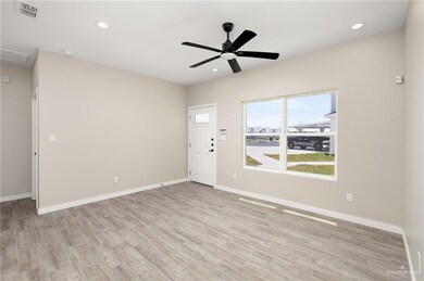 2714 Primrose Dr unit 2, Progreso Lakes, TX 78596 - photo 3