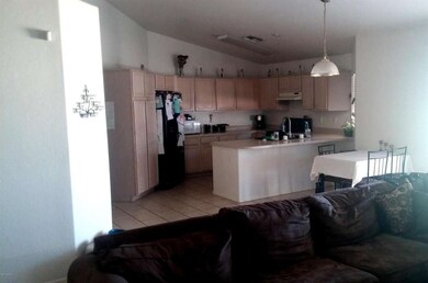Kitchen (2)