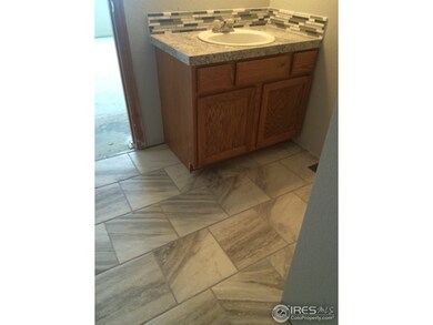 Modern Bathroom Tile