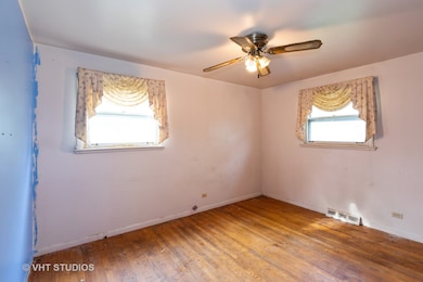 17214 Elm Dr, Hazel Crest, IL 60429 - photo 5