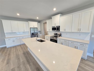 QUARTZ COUNTERTOPS
