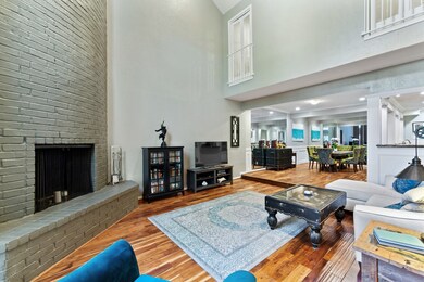 2842 Bellefontaine St, Houston, TX 77025 - photo 4