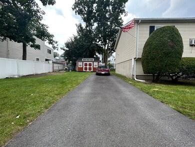 11 Brook St, Lynn, MA 01902 - photo 5