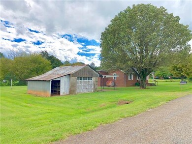 454 Nixon Rd, Statesville, NC 28625 - photo 3
